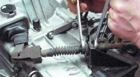 Замена троса сцепления ВАЗ 2109