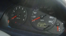 Снятие панели приборов Mazda Demio