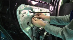 Замена стеклоподъемника Гольф 4