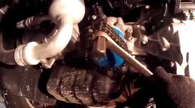 Замена масла в двигателе Kia Sportage 3