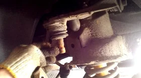 Замена шаровой опоры и сайлентблоков на Москвич 2140