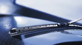 Как заменить щетки стеклоочистителя Форд Фокус 1