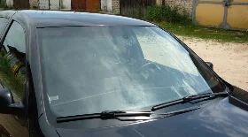 Замена лобового стекла на VW Golf 4