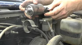 Замена топливного фильтра ВАЗ 2107 (инжектор)