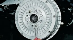 Замена тормозного барабана ВАЗ 2107