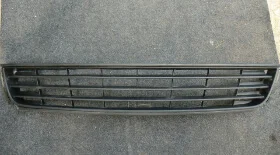 Как снять нижнюю решётку радиатора Поло седан