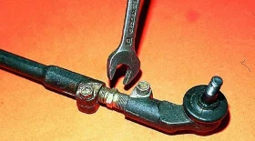 Как заменить рулевые наконечники ВАЗ 2110