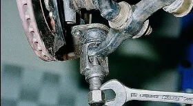 Замена шаровой опоры на ВАЗ 2110