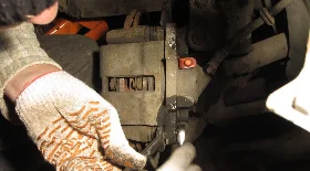 Замена тормозного цилиндра ВАЗ 2110