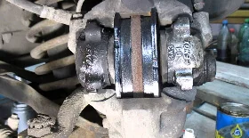 Замена передних колодок ВАЗ 2107