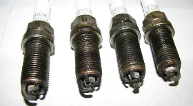 Замена свечей зажигания на Пежо 406