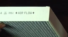 Замена салонного фильтра Опель Инсигния