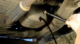 Замена масла в двигателе Hyundai Accent