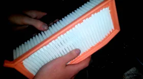 Замена воздушного фильтра Рено Логан 2