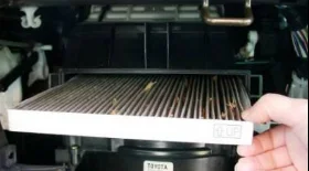 Замена салонного фильтра на Тойота Камри