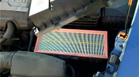 Замена воздушного фильтра Шкода Октавия А5 1.8 TSI