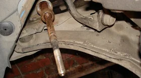 Замена рулевой тяги Рено Меган 2