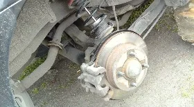 Замена задних тормозных колодок Ниссан Альмера Н16