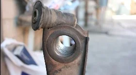 Замена сайлентблоков среднего рычага Ниссан Скайлайн