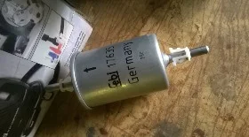 Как поменять топливный фильтр Астра G (+ масляный и воздушный)