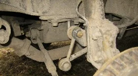 Замена передней стойки стабилизатора Киа Спектра