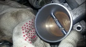 Снятие и чистка дроссельной заслонки Субару Форестер