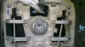 Как снять подушку безопасности на руле Пежо 308