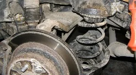 Замена задних амортизаторов Ниссан Теана	