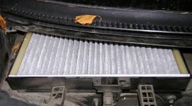 Замена салонного фильтра Ауди А4 B6