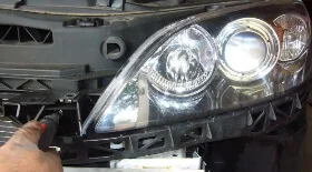 Замена фары Мазда 3