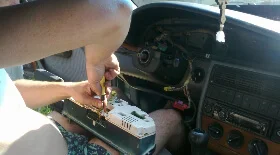 Снятие панели приборов на Ауди А6