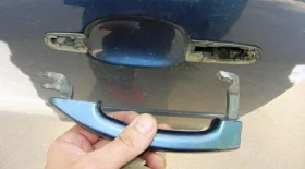 Как снять наружную ручку двери Форд Фокус 2