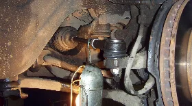 Замена наконечника рулевой тяги Mitsubishi Galant 8