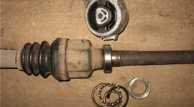 Замена промежуточного подшипника привода Peugeot 206