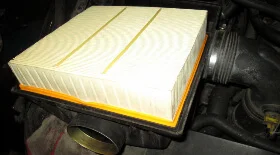 Замена воздушного фильтра двигателя Опель Омега Б