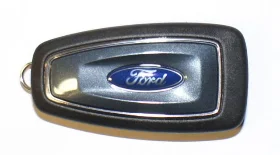 Как поменять батарейку в брелке Фокус 3