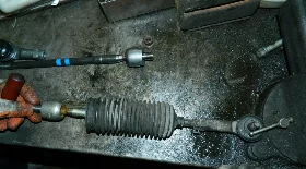 Замена рулевых тяг и наконечников на Киа Церато