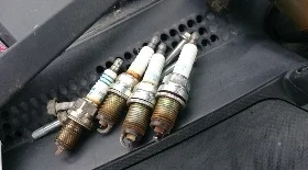 Замена свечей на Honda Airwave