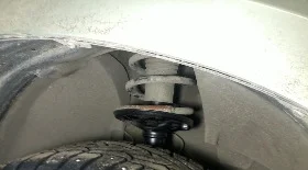 Замена передних амортизаторов на Renault Duster