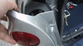 Замена ламп в задней фаре Smart Fortwo