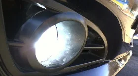 Замена противотуманки Джили 