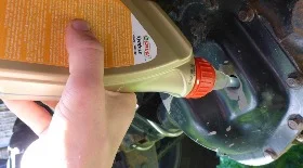 Замена масла в заднем мосту Киа Соренто 1