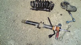 Замена передних амортизаторов Киа Соренто