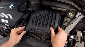 Замена воздушного фильтра БМВ Х1 (F48)