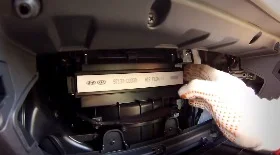 Замена салонного фильтра Хендай Крета