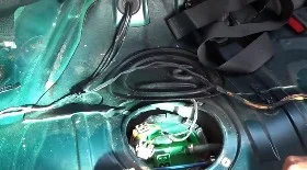 Замена топливного насоса BMW E36