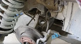 Замена передних стоек Чери Амулет