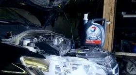 Замена масла в двигателе Пежо 301