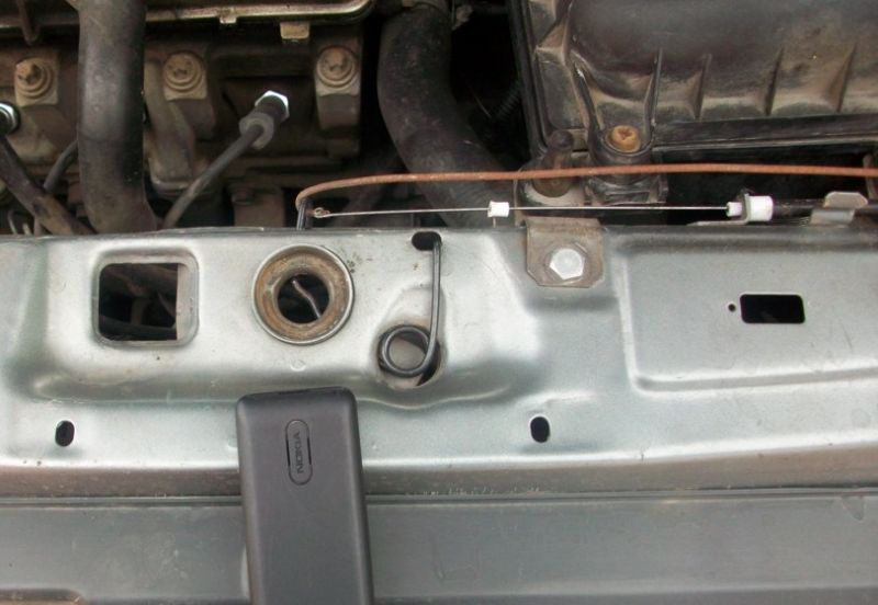 Так должен выглядеть правильно зафиксированный тросик Так должен выглядеть правильно зафиксированный тросик